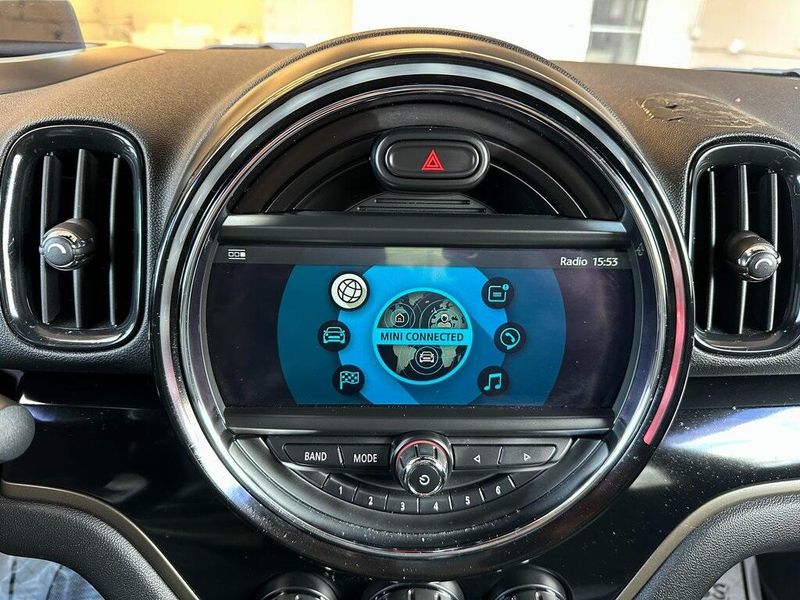 2018 MINI Countryman BaseImage 5