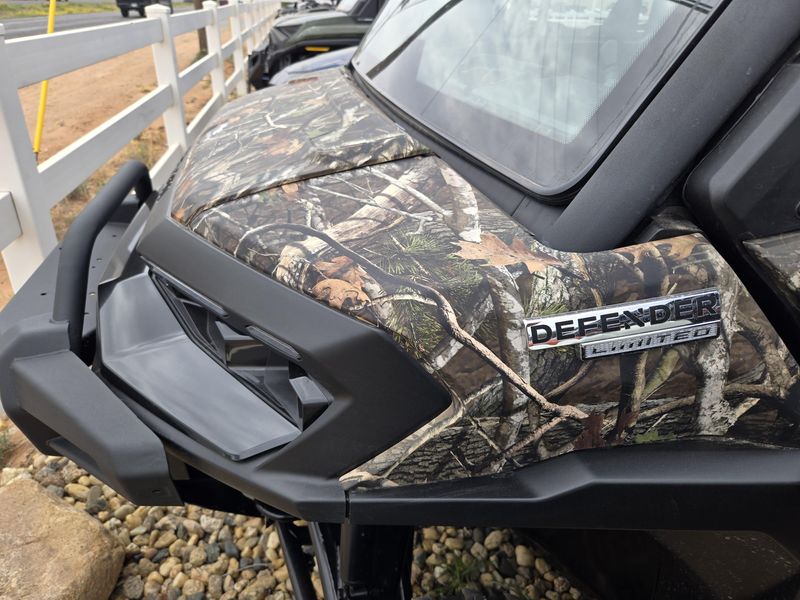 NEW 2026 CAN-AM DEFENDER MAX LIMITED CAB HD11 Image 3