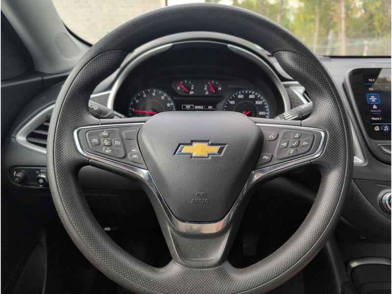 Used 2024 Chevrolet Malibu LTImage 22