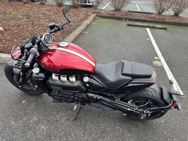 2025 Triumph Rocket 3 Storm R - CARNIVAL RED - SAPPHIRE BLACK