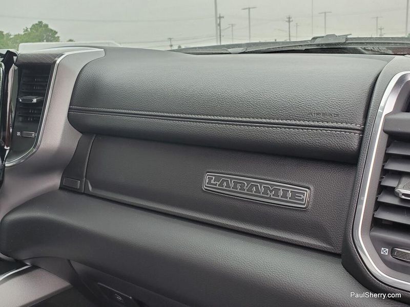 2025 RAM 1500 Laramie Crew Cab 4x4 5