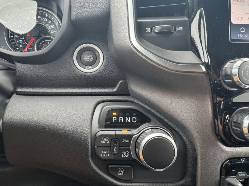 New 2025 RAM 1500 Big HornImage 18