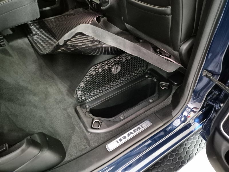 2020 RAM 1500 LaramieImage 12