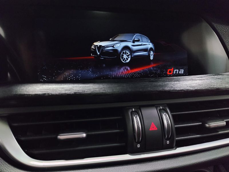 Used 2023 Alfa Romeo Stelvio Sprint AWD w/Sunroof/NavImage 27