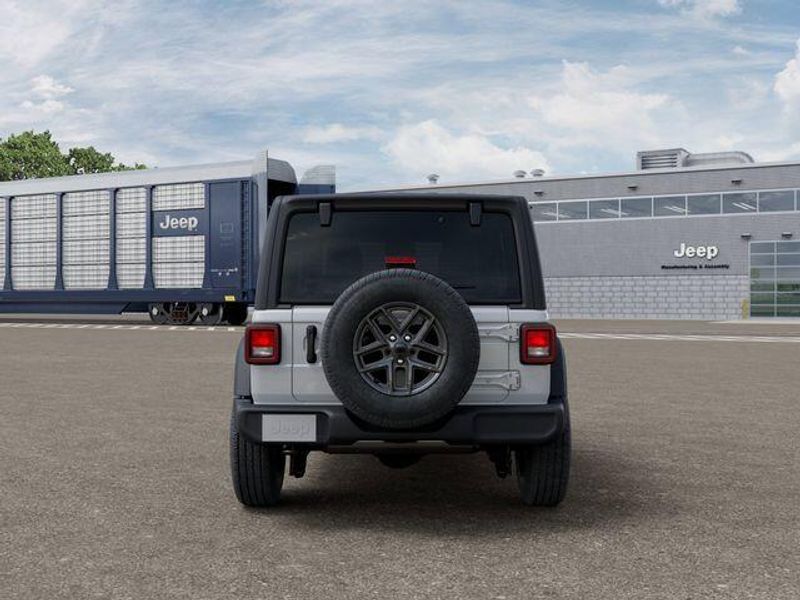 New 2026 Jeep Wrangler 4-door Sport SImage 7
