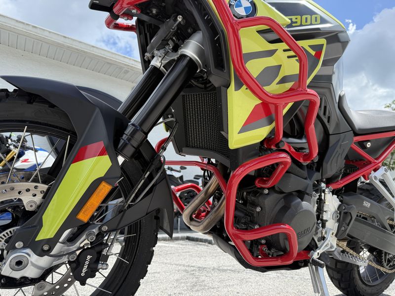 2024 BMW F 900 GS 