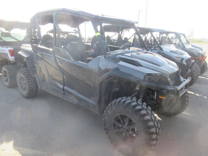 USED 2025 POLARIS GENERAL XP 4 1000 ULTIMATE Image 1