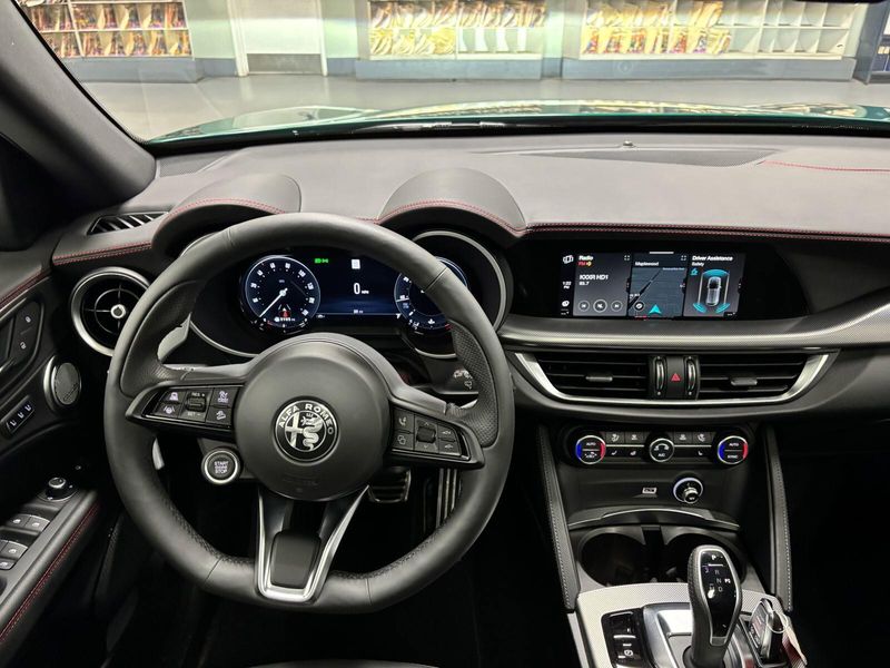 2025 Alfa Romeo Stelvio Tributo Italiano AwdImage 16