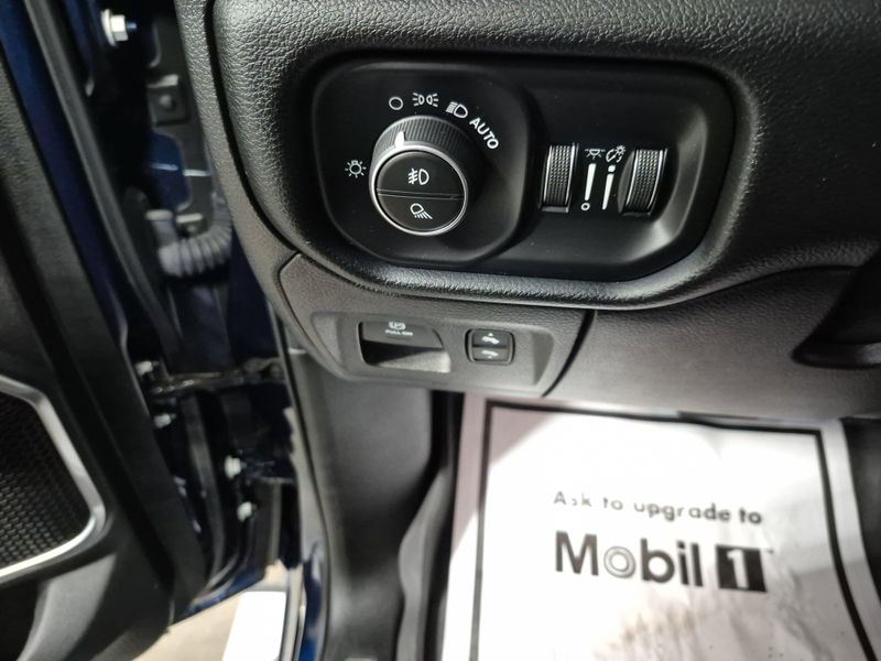 2020 RAM 1500 LaramieImage 26