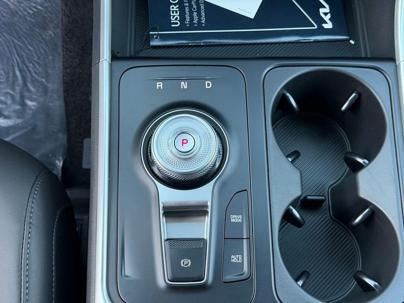 New 2026 Kia Carnival Hybrid LXSImage 18