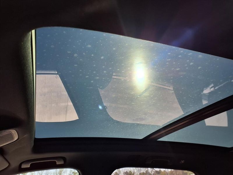 Used 2025 Audi SQ7 PrestigeImage 18