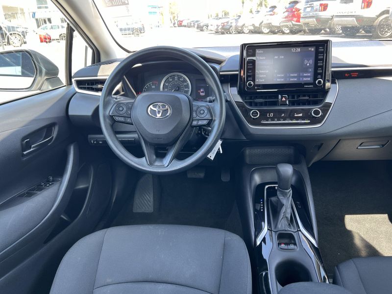Used 2022 Toyota Corolla LEImage 7