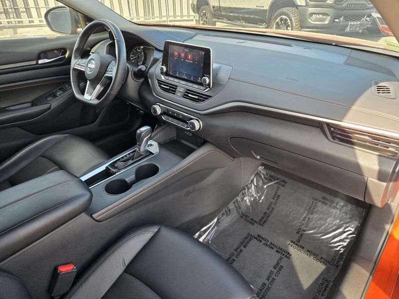 Used 2022 Nissan Altima 2.5 SR