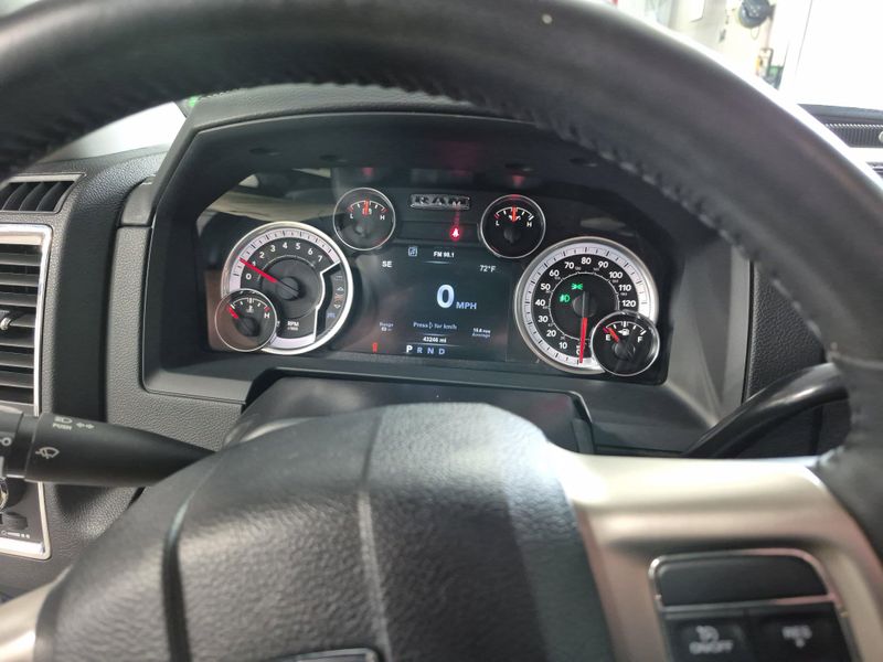 2017 RAM 2500 LaramieImage 31