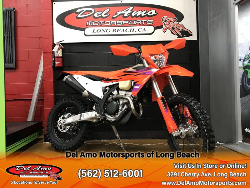 2024 KTM 500 XW-F  in a ORANGE exterior color. Del Amo Motorsports of Long Beach (562) 362-3160 delamomotorsports.com 