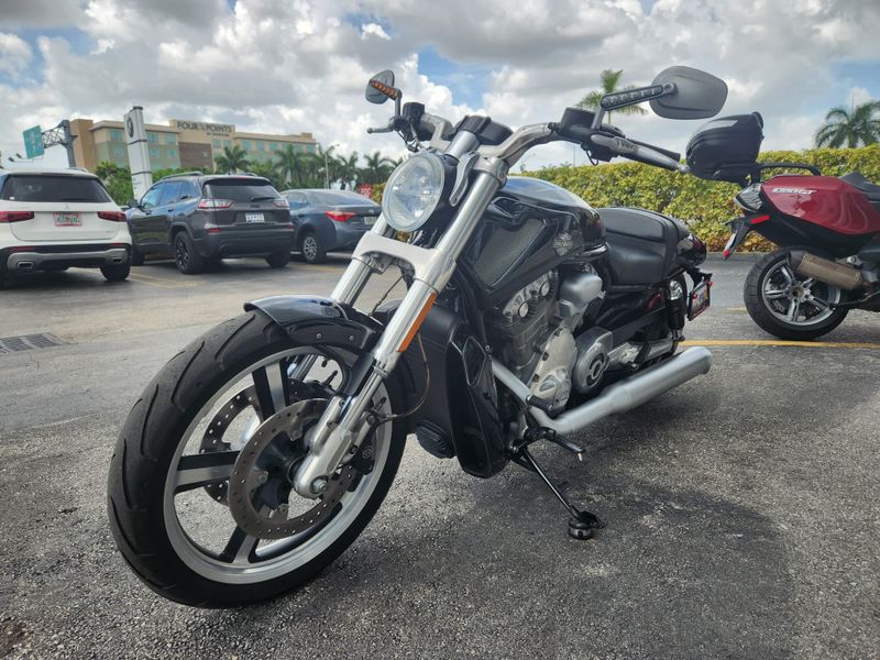2014 Harley-Davidson MUSCLE V-ROD  in a BLACK exterior color. BMW Motorcycles of Miami 786-845-0052 motorcyclesofmiami.com 