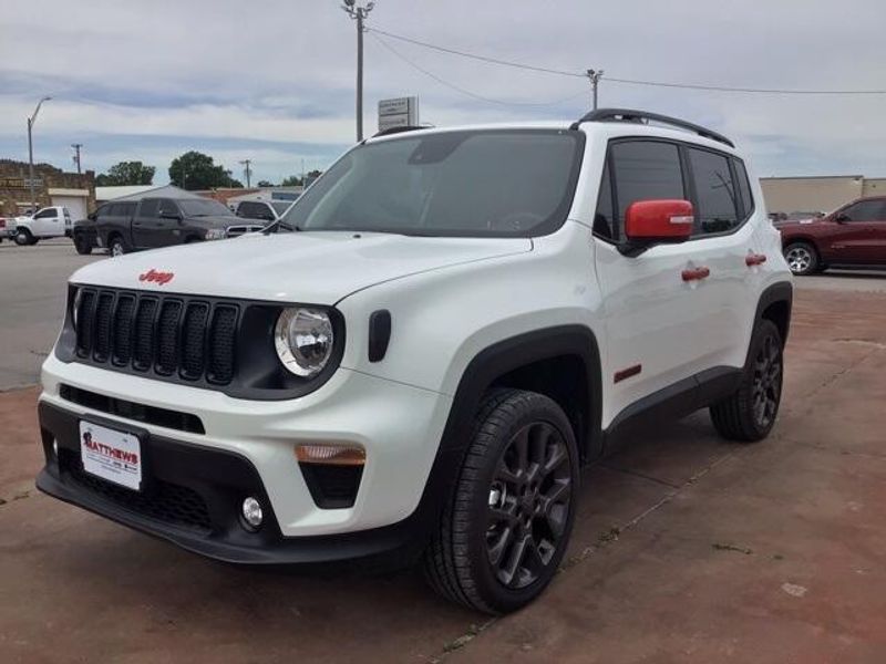 2023 Jeep Renegade LatitudeImage 1
