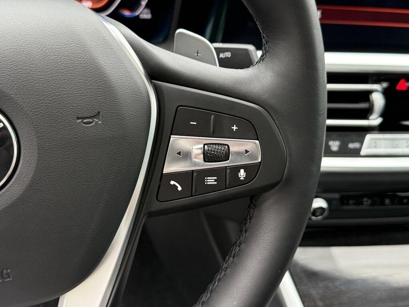 2022 BMW 3 Series 330iImage 23