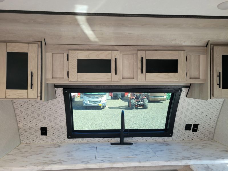Used 2022 KZ CONNECT 272FK Image 11