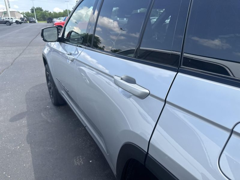 2025 Jeep Grand Cherokee Altitude X 4x4Image 11