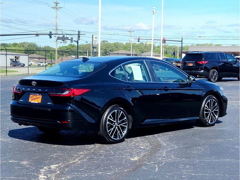 Used 2025 Toyota Camry XLE