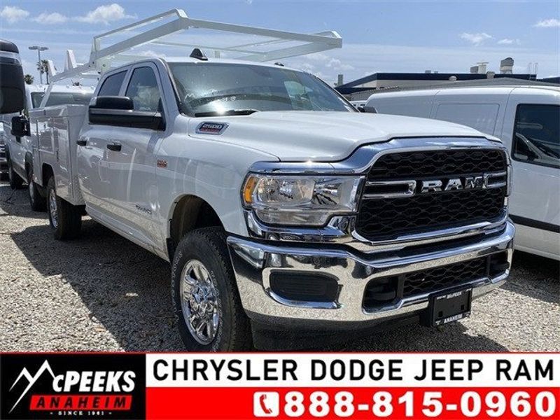 2022 RAM 2500 Tradesman Crew Cab 4x4 8