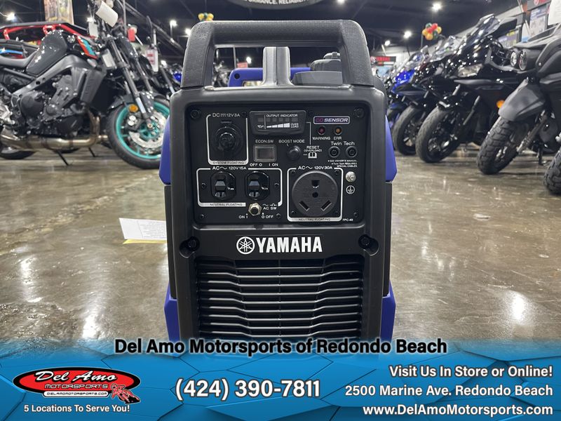 2021 Yamaha EF2200ISZ  in a BLUE exterior color. Del Amo Motorsports of Redondo Beach (424) 304-1660 delamomotorsports.com 