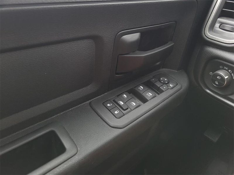2025 RAM 2500 Tradesman Crew Cab 4x4 8