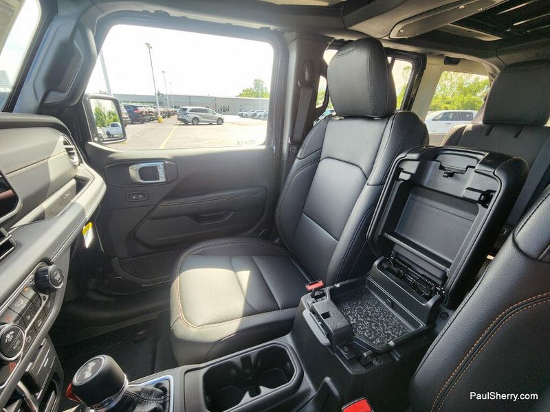 New 2026 Jeep Wrangler 4-door Sahara