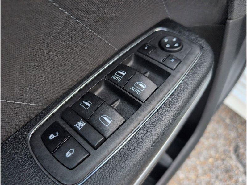 Used 2023 Dodge Charger GTImage 12