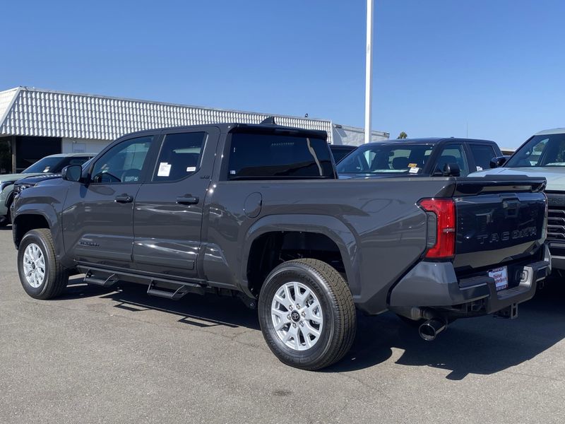 2025 Toyota Tacoma SR5Image 5
