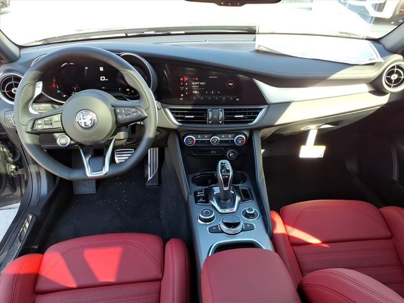 New 2026 Alfa Romeo Giulia VeloceImage 12