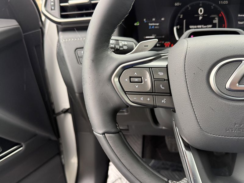 New 2026 Lexus LX 600 LuxuryImage 21