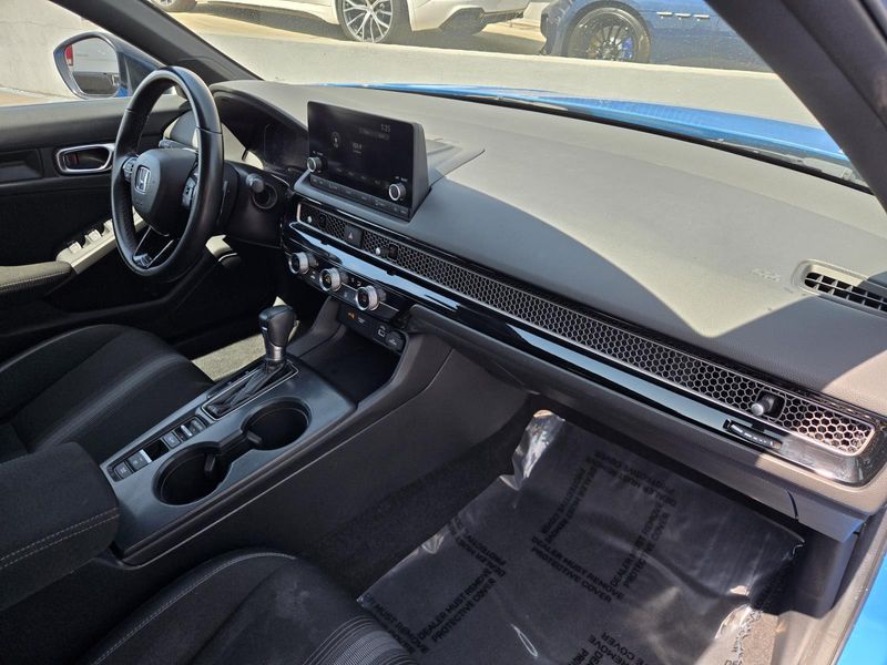 Used 2023 Honda Civic Hatchback Sport CVT