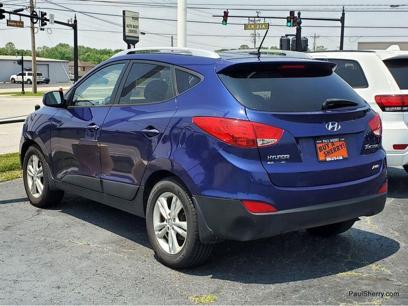 2011 Hyundai Tucson GLSImage 8