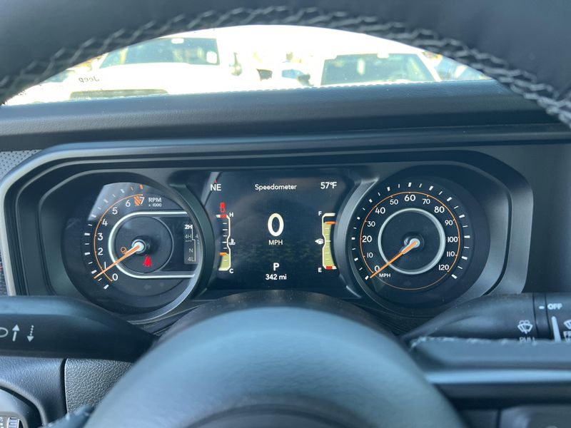 New 2025 Jeep Gladiator Rubicon X 4x4Image 19