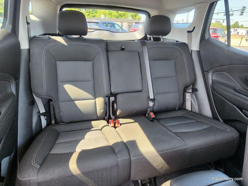 Used 2023 GMC Terrain SLE