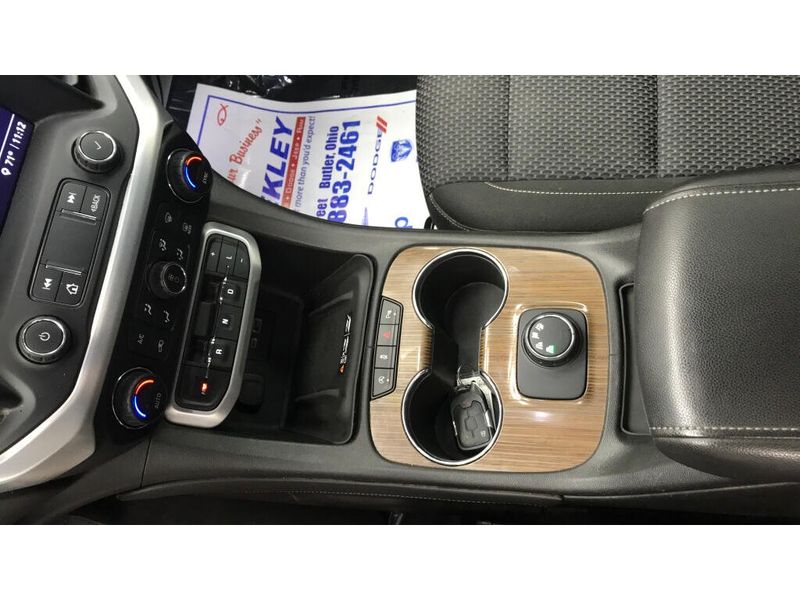 Used 2020 GMC Acadia SLEImage 11
