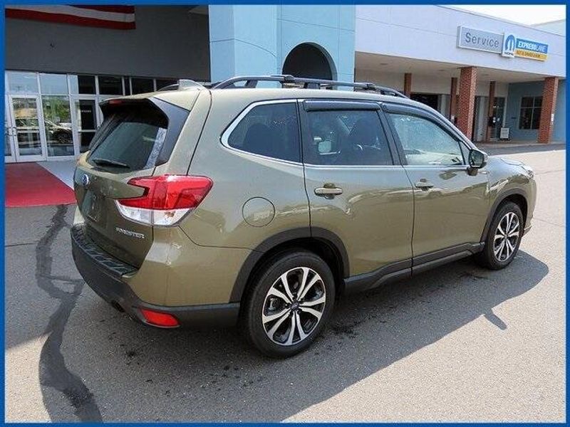 2023 Subaru Forester LimitedImage 6