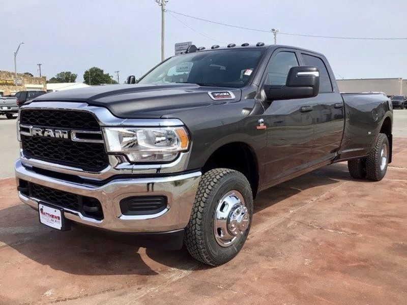 2024 RAM 3500 Tradesman Crew Cab 4x4 8