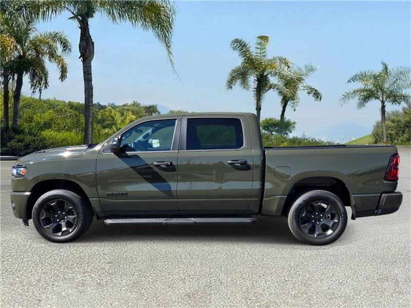 New 2026 RAM 1500 Express Crew Cab 4x4 5'7' Box