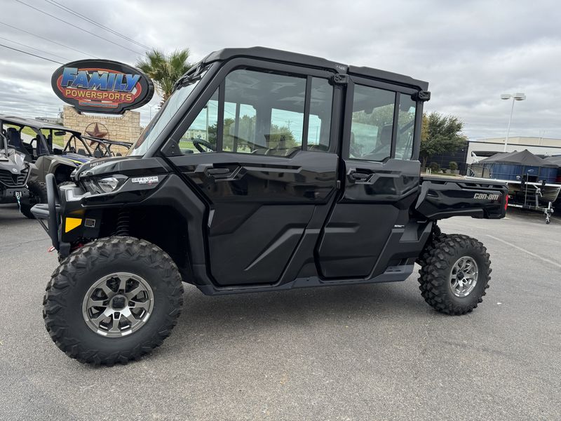 2024 Can-Am DEFENDER MAX LONE STAR CAB HD10 NIGHT BLACKImage 1