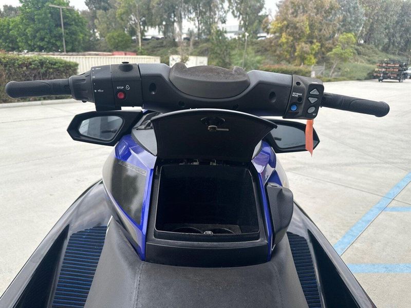Used 2014 Yamaha FX SVHO - Black/Blue Image 3
