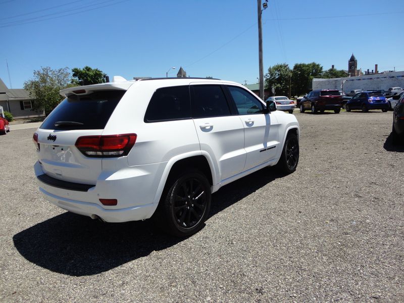 2020 Jeep Grand Cherokee AltitudeImage 4