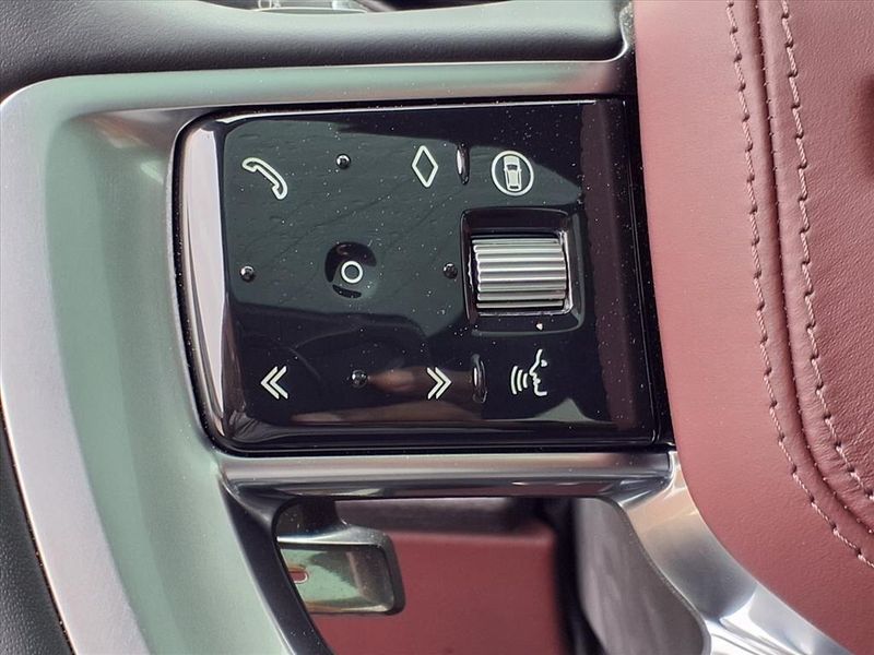 Used 2025 Land Rover Range Rover AutobiographyImage 17