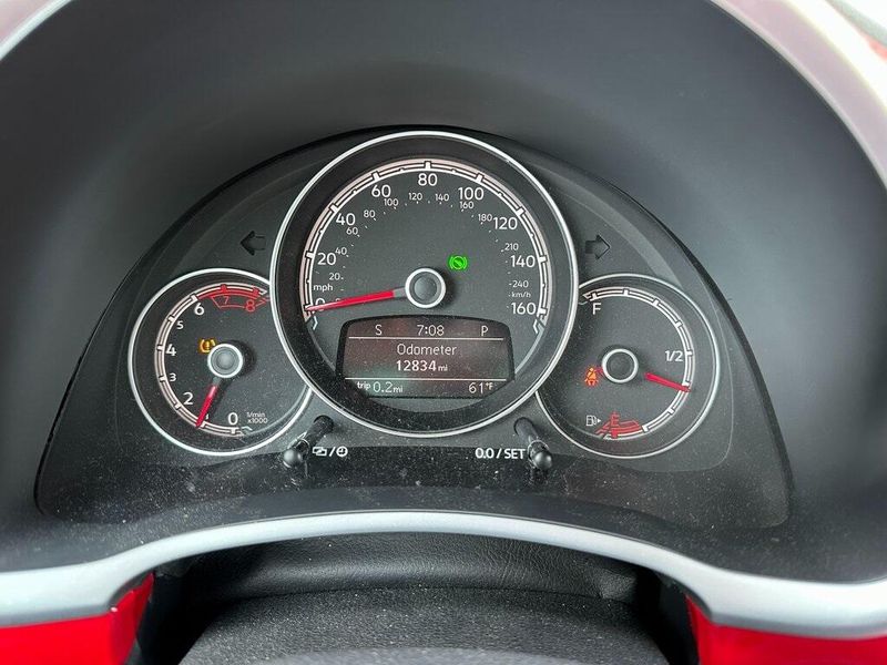 2017 Volkswagen Beetle 1.8T SELImage 22