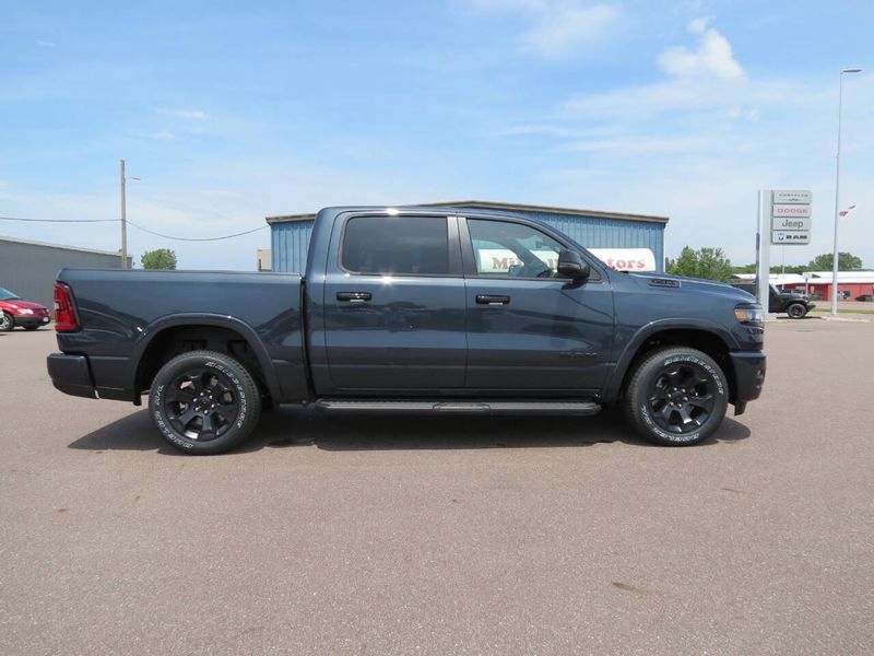 2025 RAM 1500 Big Horn Crew Cab 4x4 5