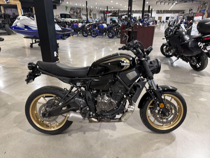 Used 2023 Yamaha XSR700 Image 10