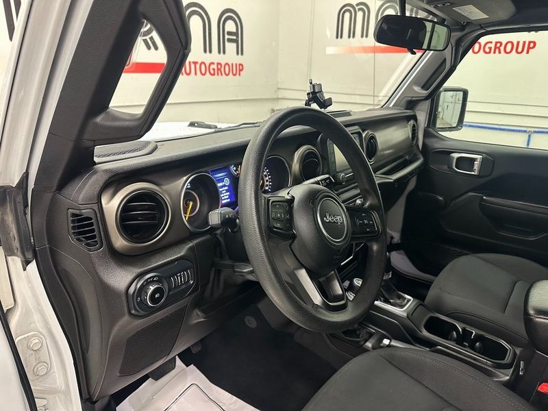2018 Jeep Wrangler Unlimited SportImage 18