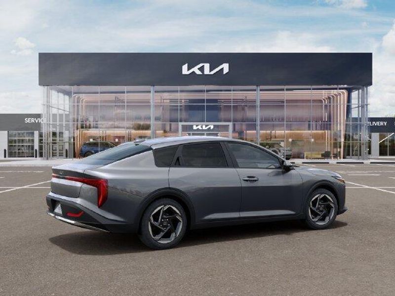 New 2027 Kia K4 EXImage 7